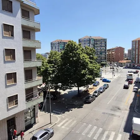 Cozy 2-room In A Quiet Neighborhood Turín