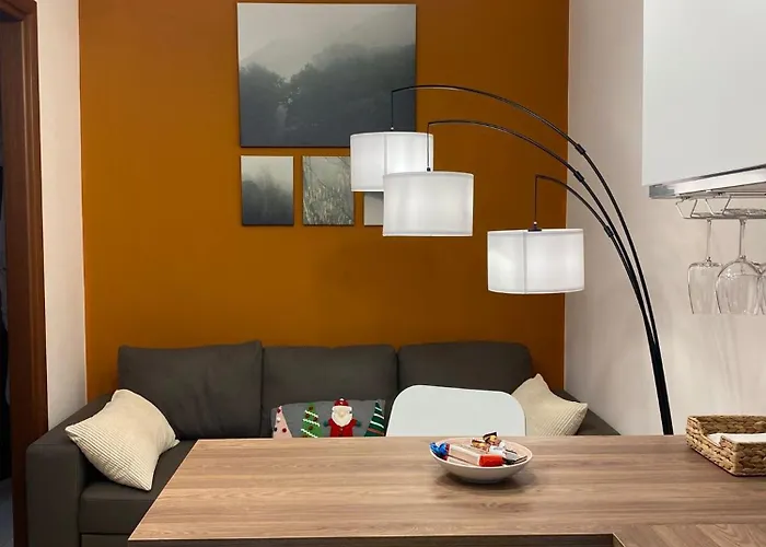Cozy 2-room In A Quiet Neighborhood