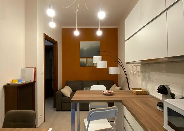 Διαμέρισμα Cozy 2-room In A Quiet Neighborhood