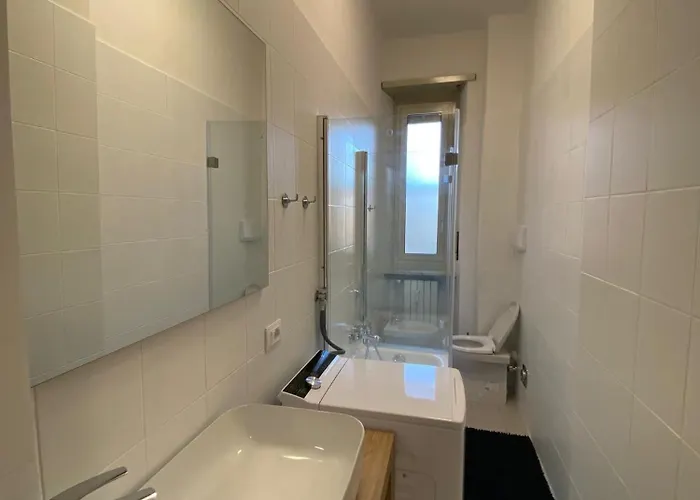 Cozy 2-room In A Quiet Neighborhood
