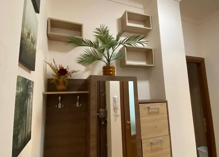 Cozy 2-room In A Quiet Neighborhood Διαμέρισμα