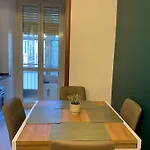 Cozy 2-room In A Quiet Neighborhood