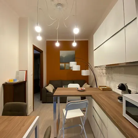Apartment Cozy 2-room In A Quiet Neighborhood